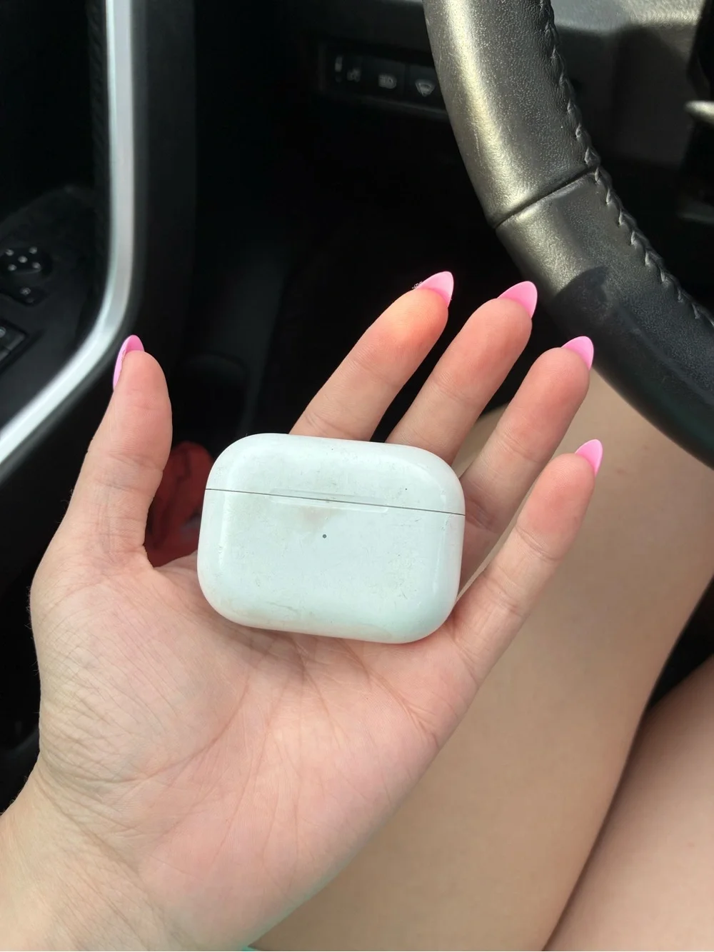 Apple White Wireless Earbud Charging Case
